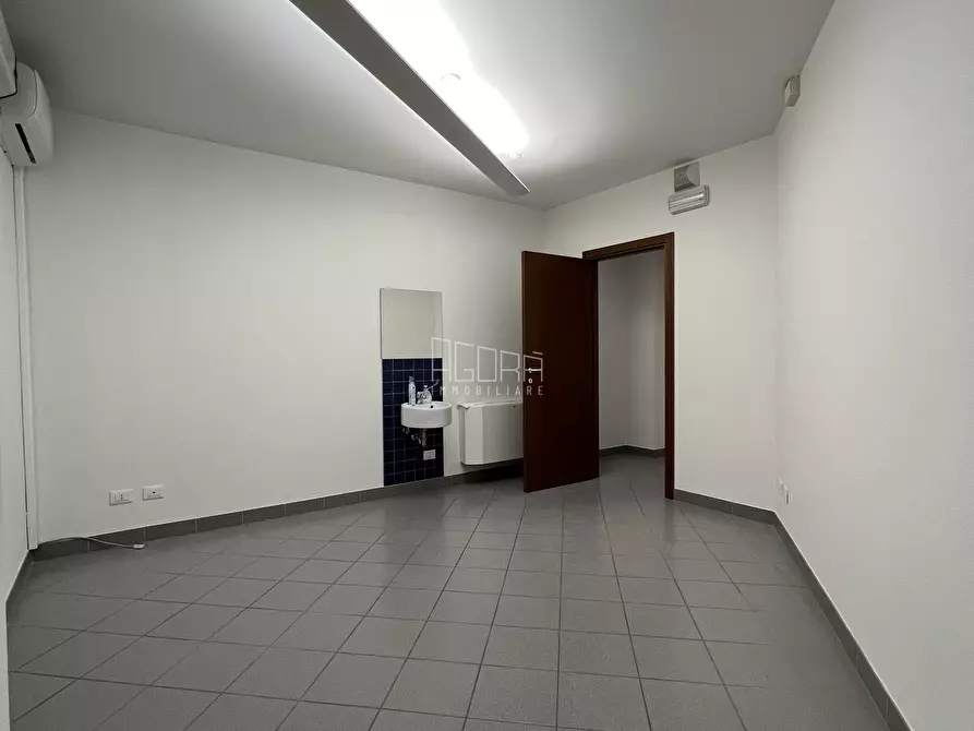 Immagine 3 di Ufficio in vendita  a Rovigo
