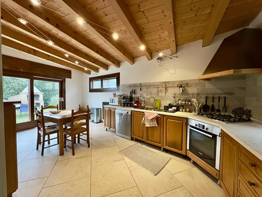 Immagine 8 di Villa in vendita  in Viale dei Mille 160 a Rovigo