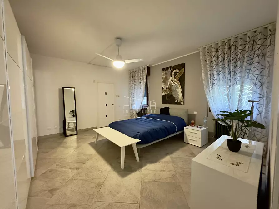 Immagine 15 di Villa in vendita  in Viale dei Mille 160 a Rovigo