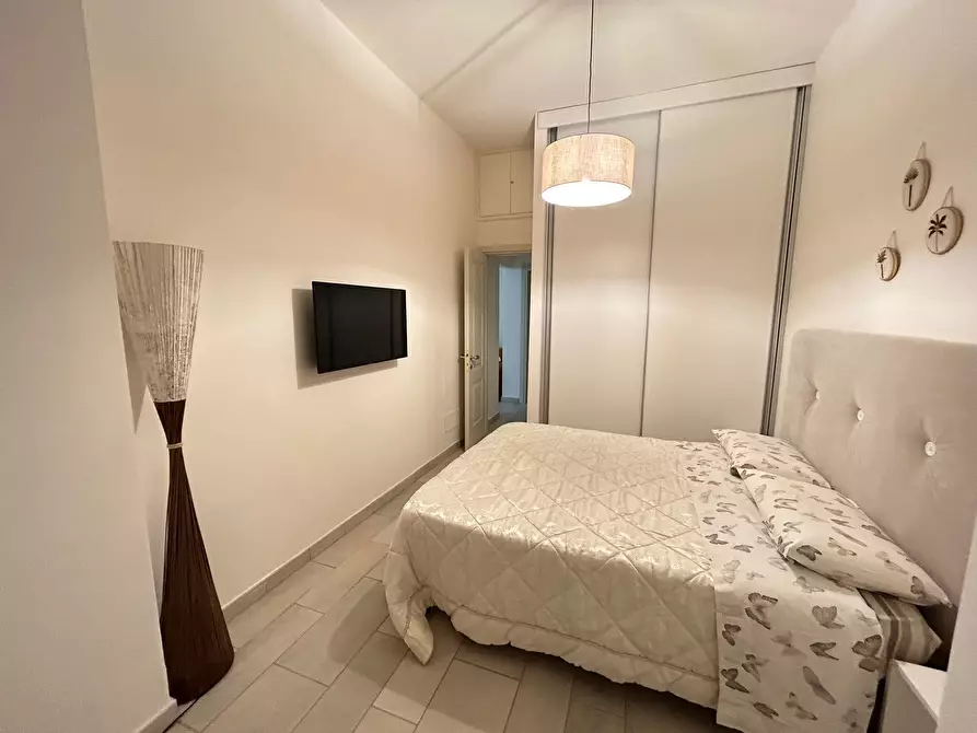 Immagine 7 di Bilocale in affitto  a Viareggio