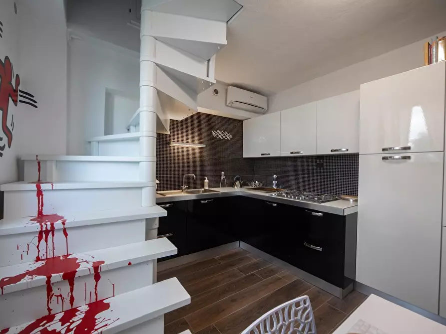 Immagine 4 di Quadrilocale in vendita  a Viareggio