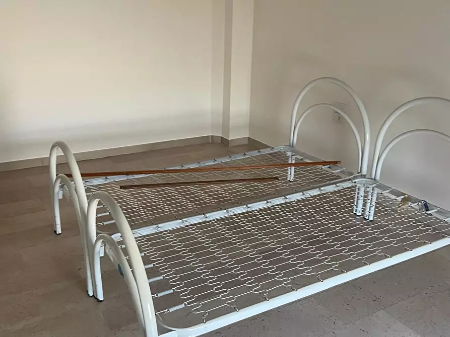 Immagine 11 di Appartamento in affitto  a Viareggio