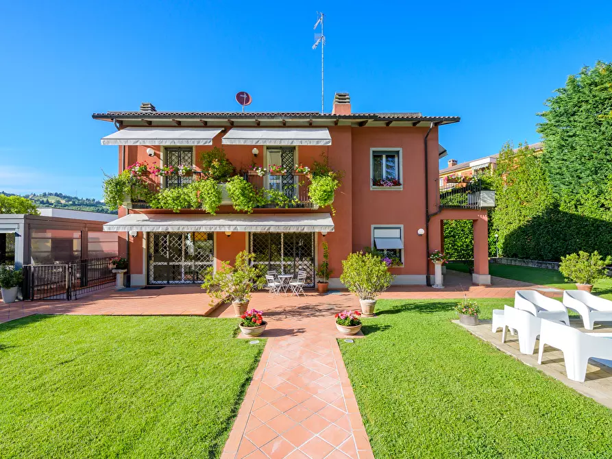 Immagine 42 di Villa in vendita  in Via Montesole 16 a Pianoro