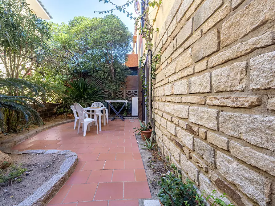 Immagine 16 di Bilocale in vendita  in Via Al Belvedere 6 a Trinità D'agultu E Vignola