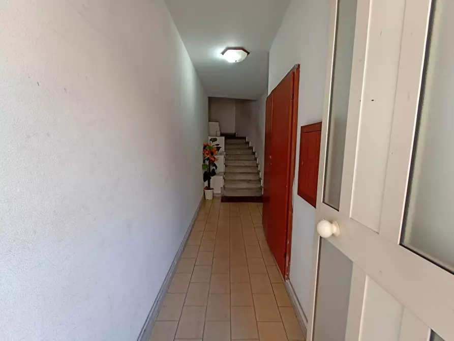 Immagine 30 di Trilocale in vendita  a Aci Castello