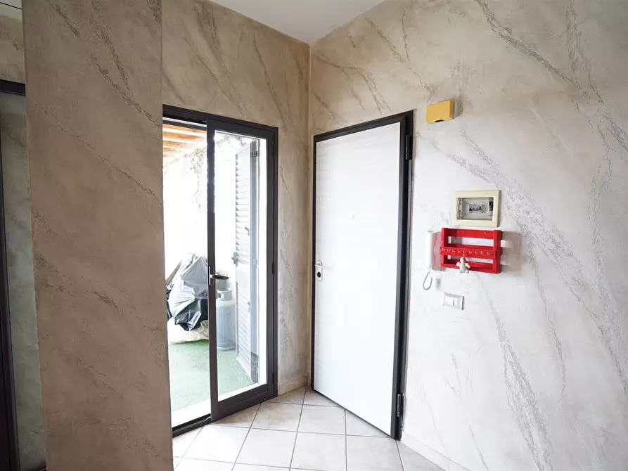 Immagine 9 di Appartamento in vendita  a Misterbianco