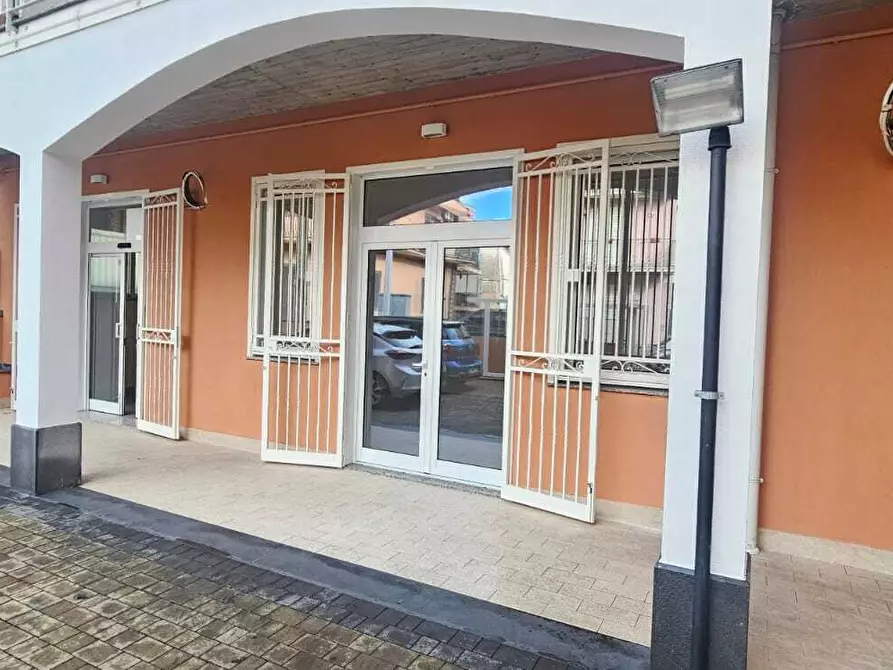 Immagine 9 di Attività artigianale in affitto  in Via Sciarelli 55 a Aci Castello