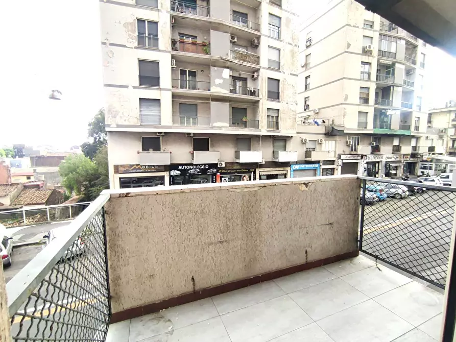 Immagine 25 di Appartamento in vendita  in Via Vittorio Emanuele II 558 a Catania