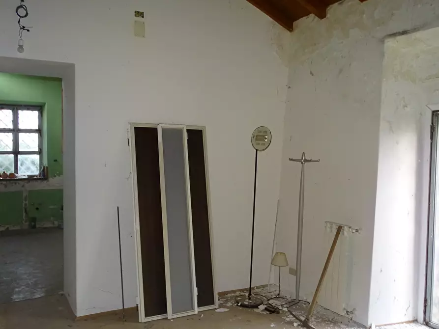 Immagine 13 di Casa indipendente in vendita  in Via Monte Grappa 7 a Belpasso