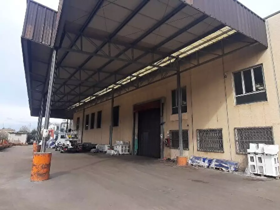 Immagine 2 di Attività artigianale in affitto  in Via Giuseppe Verdi a San Cesario Sul Panaro