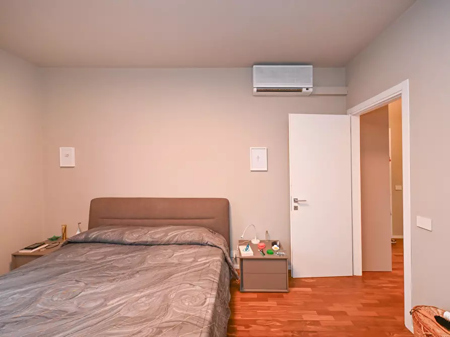 Immagine 6 di Pentalocale in vendita  a Campogalliano