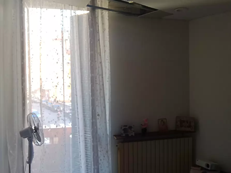 Immagine 3 di Pentalocale in vendita  in Via Roma 29 a Ventimiglia