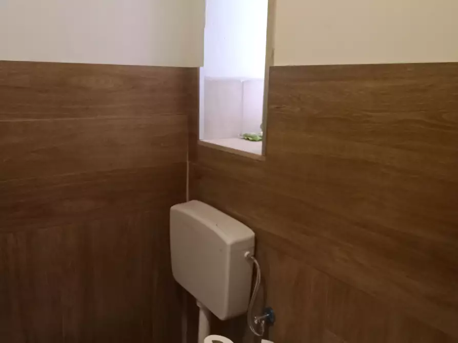 Immagine 10 di Pentalocale in vendita  in Via Roma 29 a Ventimiglia