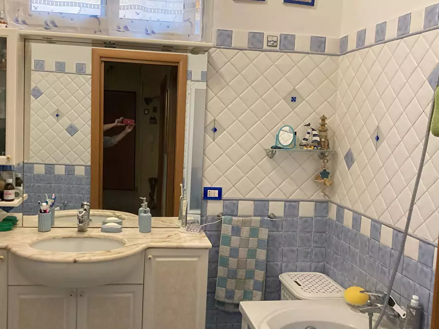 Immagine 6 di Quadrilocale in vendita  in Via Martiri della libertà 9 a Ventimiglia