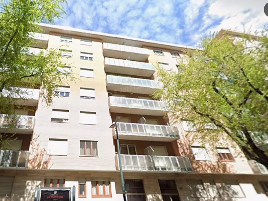 Immagine 1 di Quadrilocale in affitto  in Via Breglio 140 a Torino