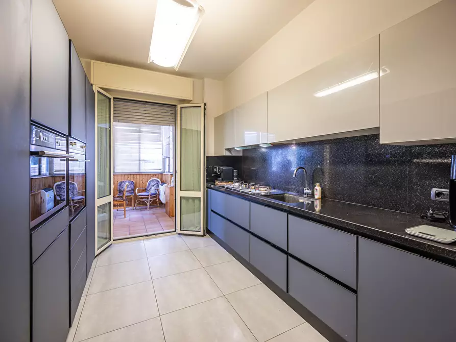 Immagine 10 di Quadrilocale in vendita  in Via Leonardo Da Vinci 1000 a Parma