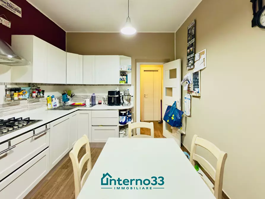 Immagine 24 di Pentalocale in vendita  in Viale Nazario Sauro 58 a La Spezia