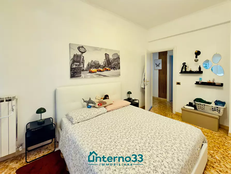 Immagine 15 di Quadrilocale in vendita  in Via Emanuele Gianturco 10 a La Spezia