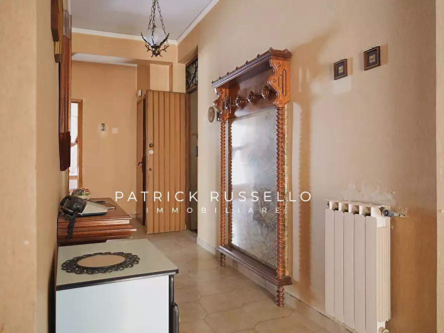 Immagine 20 di Quadrilocale in vendita  in Via Formia 40 a Gela