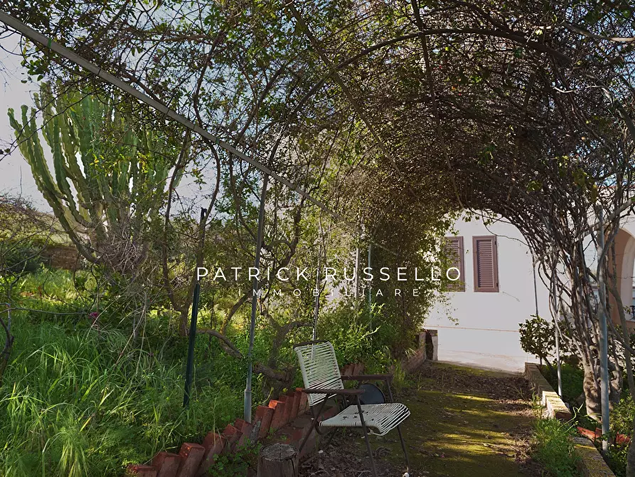 Immagine 18 di Villa in vendita  in Via dei Rovi snc a Gela