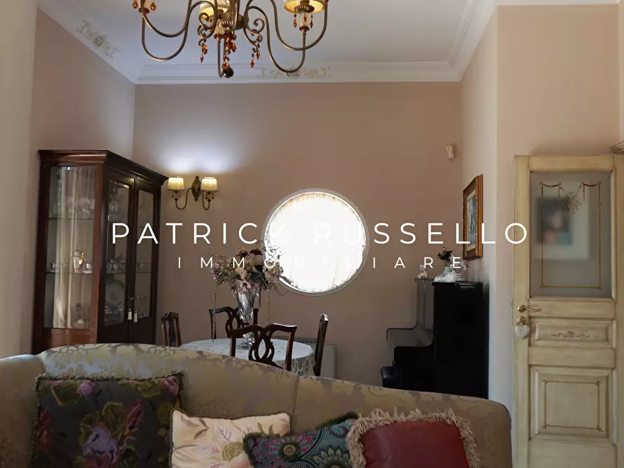 Immagine 5 di Villa in vendita  in Via Butera 207 a Gela