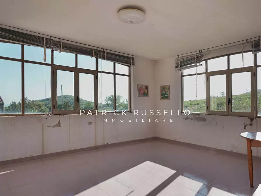 Immagine 24 di Villa in vendita  in Via dei Rovi snc a Gela