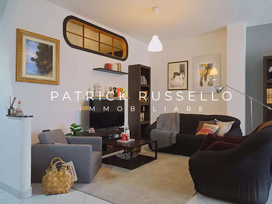 Immagine 4 di Quadrilocale in vendita  in Via Giacomo Amato 15 a Gela