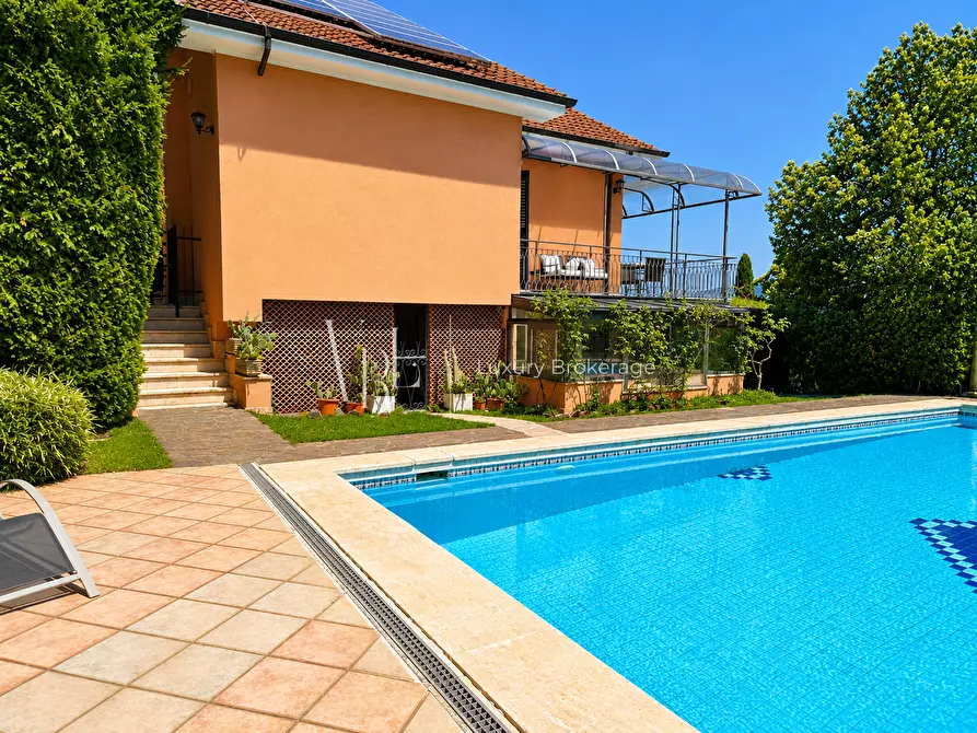 Immagine 6 di Villa in vendita  a Zagarolo