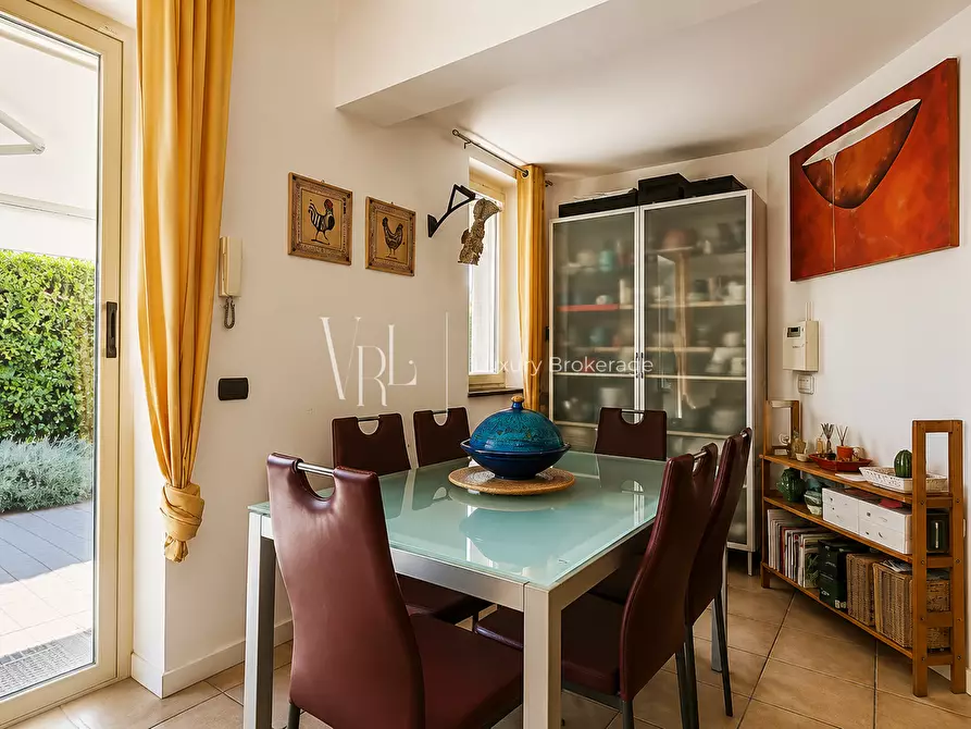 Immagine 13 di Casa bifamiliare in vendita  a Roma
