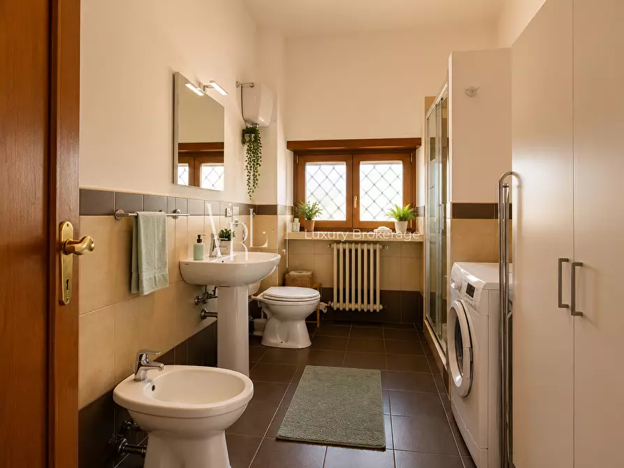 Immagine 25 di Casa indipendente in vendita  a Roma