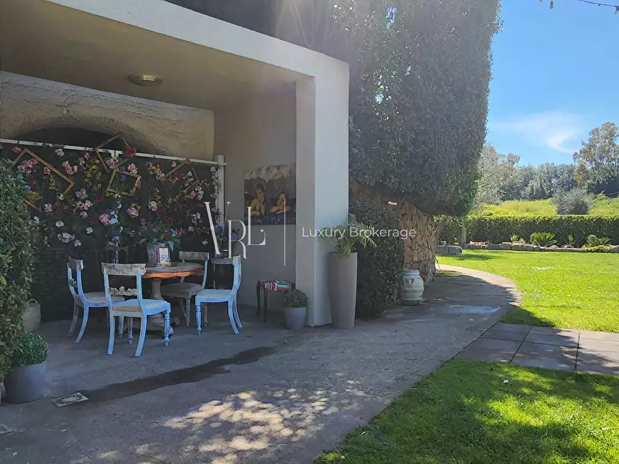 Immagine 14 di Residence in vendita  in Via Appia Antica a Roma