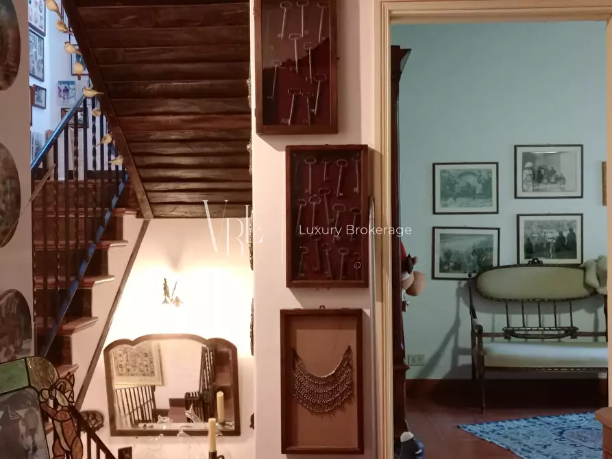 Immagine 18 di Palazzo in vendita  a Arezzo
