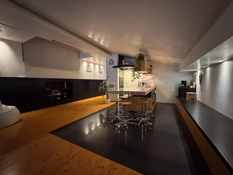 Immagine 6 di Loft/Open space in vendita  a Rovigo