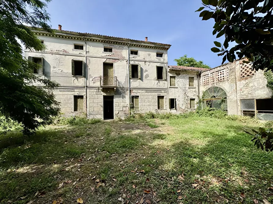 Immagine 5 di Villa in vendita  in Via Giotto 45 a Rovigo