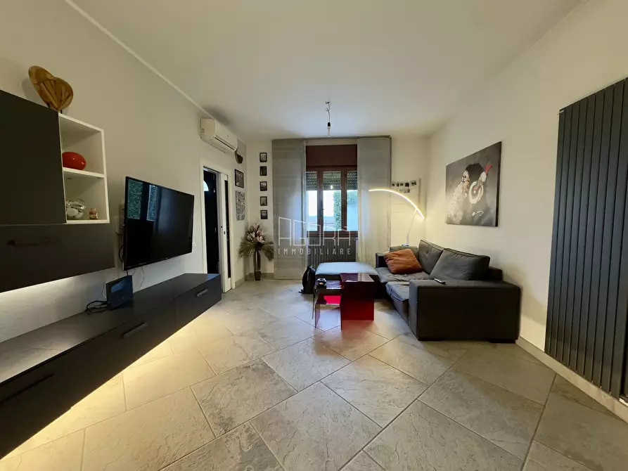 Immagine 5 di Villa in vendita  in Viale dei Mille 160 a Rovigo