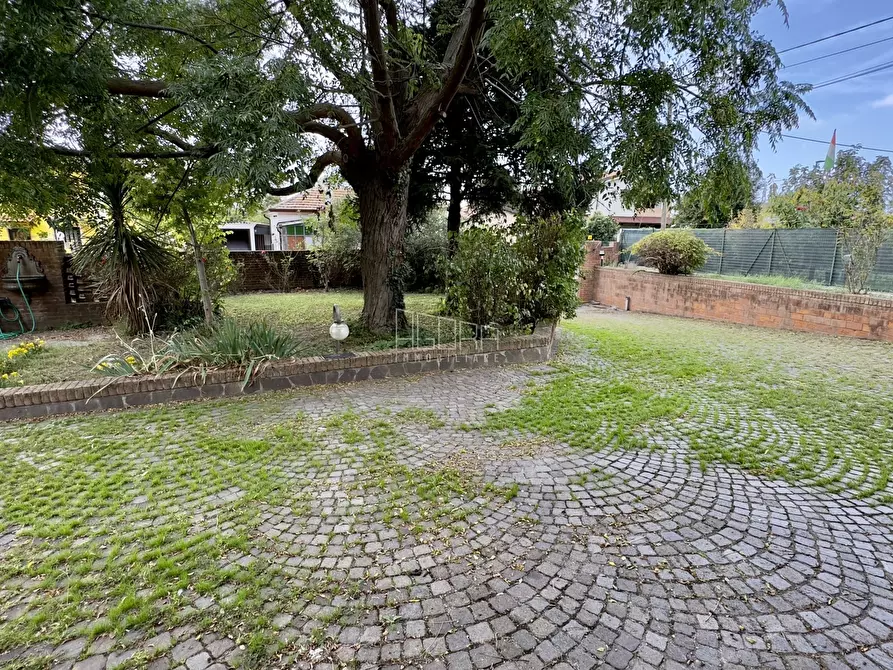 Immagine 4 di Villa in vendita  in Via Santa Lucia 283 a Arqua' Polesine