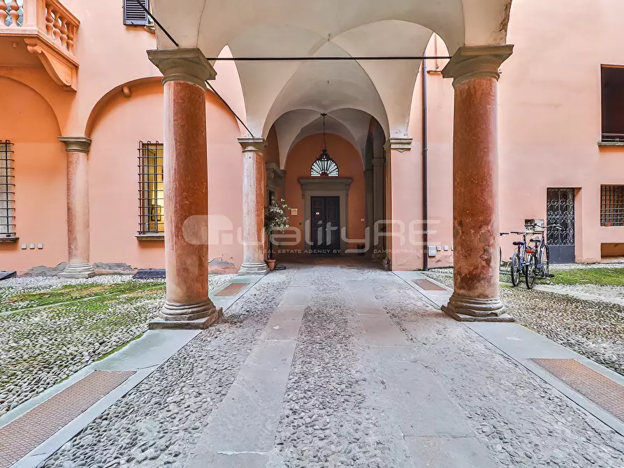 Immagine 1 di Ufficio in affitto  in Via Borgonuovo 10 a Bologna