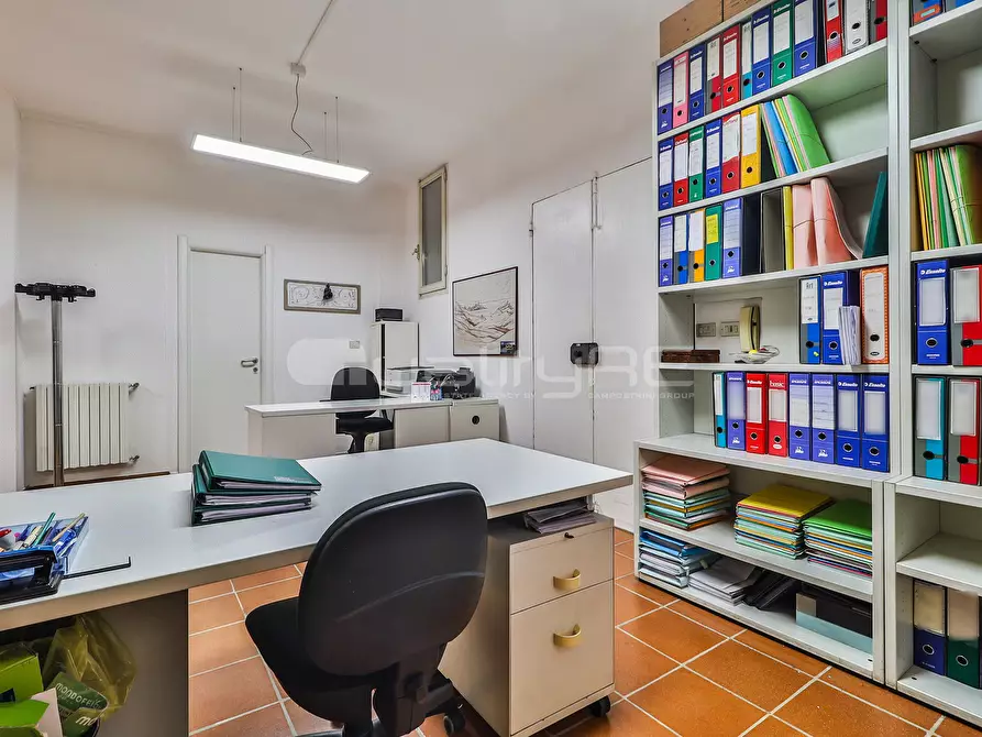 Immagine 25 di Ufficio in affitto  in Via Borgonuovo 10 a Bologna