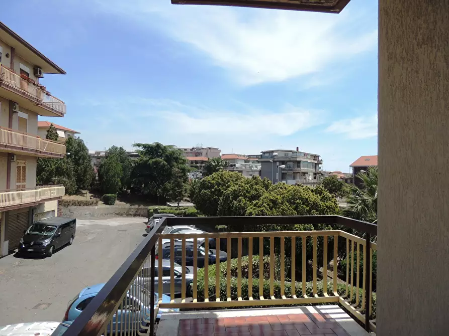 Immagine 29 di Quadrilocale in vendita  in Via Antonio Gramsci 55 a Gravina Di Catania