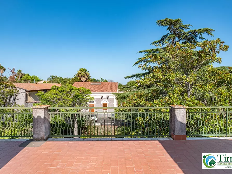 Immagine 40 di Villa in vendita  in Via Roma 29 a Sant'agata Li Battiati
