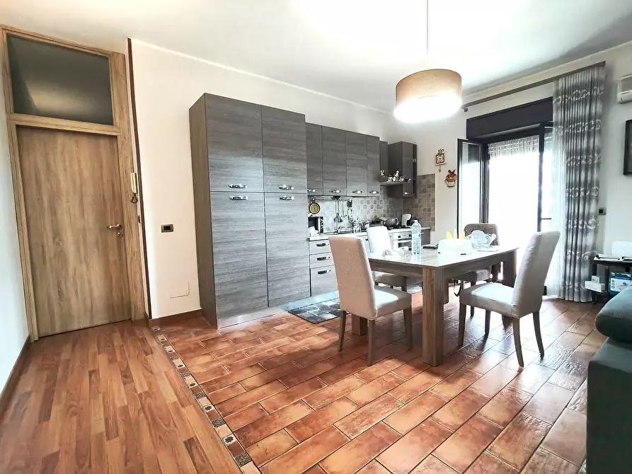 Immagine 7 di Quadrilocale in vendita  in Via Finocchiari 143A a Aci Catena