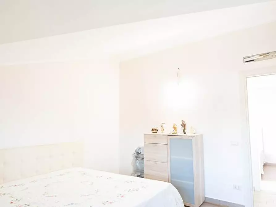 Immagine 38 di Casa bifamiliare in vendita  in Via Catanzaro 11 a San Giovanni La Punta