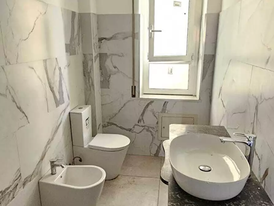Immagine 17 di Quadrilocale in vendita  in Via Giambattista Pensabene 13 a Catania