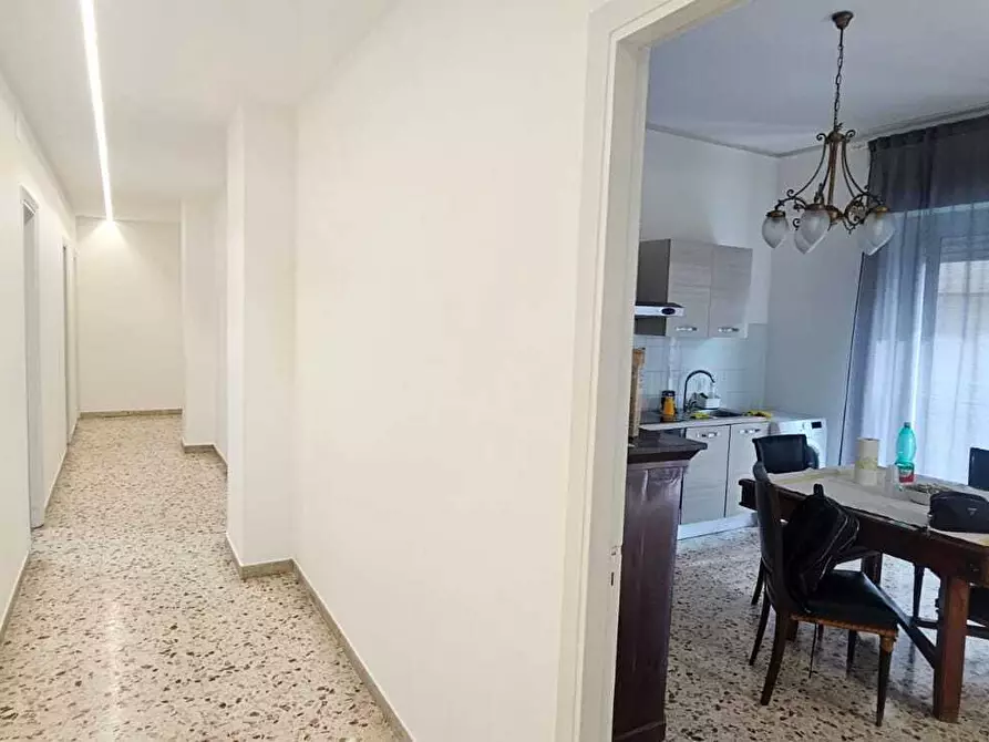 Immagine 14 di Quadrilocale in vendita  in Via Caronda 178 a Catania