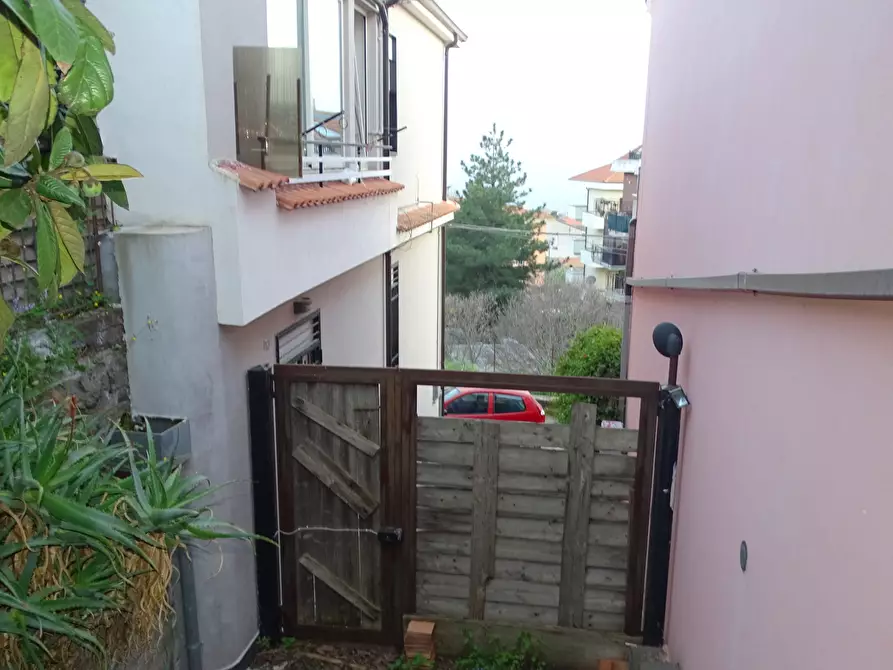 Immagine 31 di Casa indipendente in vendita  in Via Monte Grappa 7 a Belpasso