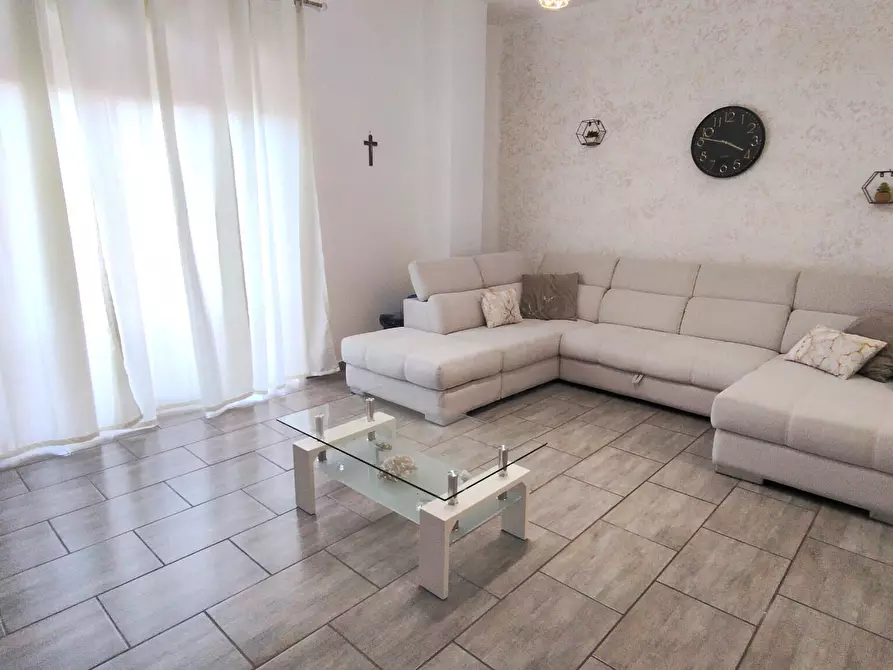 Immagine 3 di Quadrilocale in vendita  in Via Serra Belvedere 9 a Misterbianco