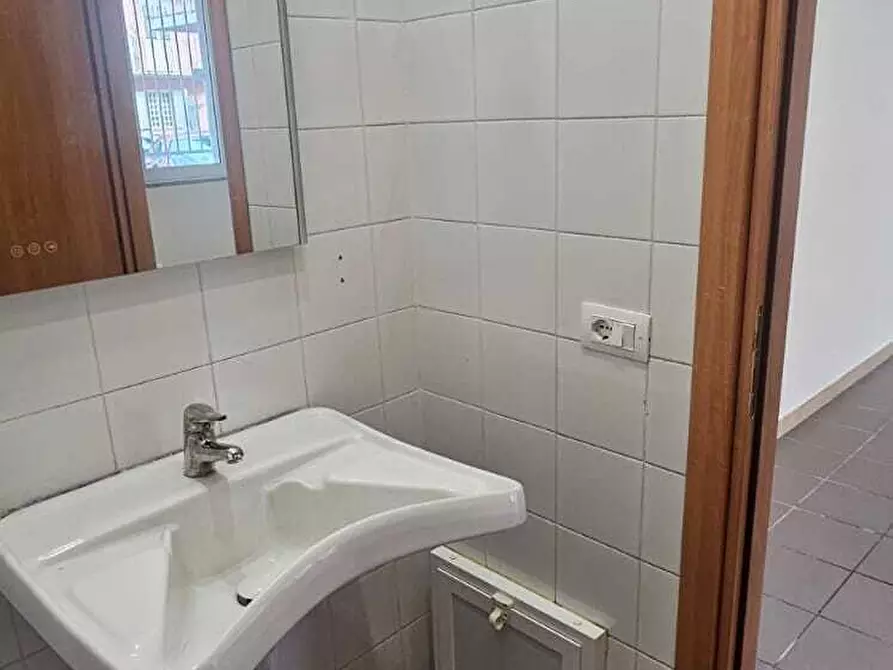 Immagine 17 di Attività artigianale in affitto  in Via Sciarelli 55 a Aci Castello