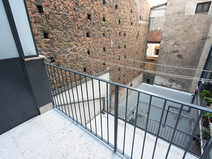 Immagine 40 di Quadrilocale in vendita  in Via Caronda 178 a Catania