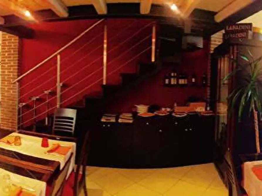 Immagine 9 di Bar / Ristorante in vendita  in Via Emilia Est 157 a Castelfranco Emilia