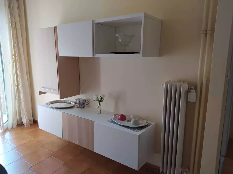 Immagine 9 di Bilocale in vendita  in Via Santhià 49 a Torino